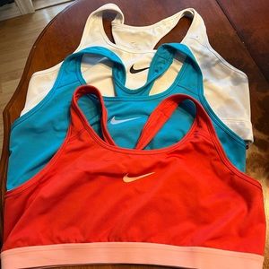 NIKE SPORTS BRAS